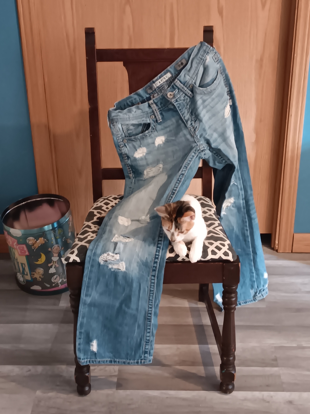 BKE Carter Distressed Blue Jeans